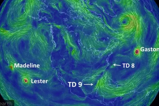Tropical storm visualization from earth